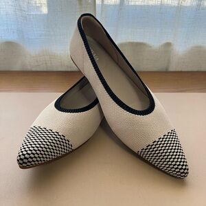 Vivaia Aria 5° Pointed-Toe Ballet Flats